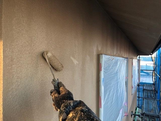 外壁塗装　モルタル　中塗り　ビーズコートフレッシュ