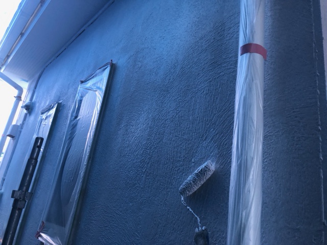 外壁塗装　モルタル　3回塗り　中塗り　アレスダイナミックトップ