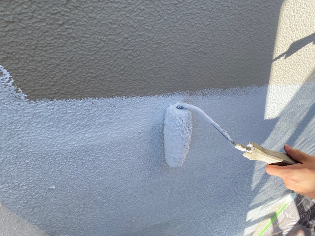 八千代市　外壁　モルタル　3回塗り　下塗り　アレスダイナミックフィラー