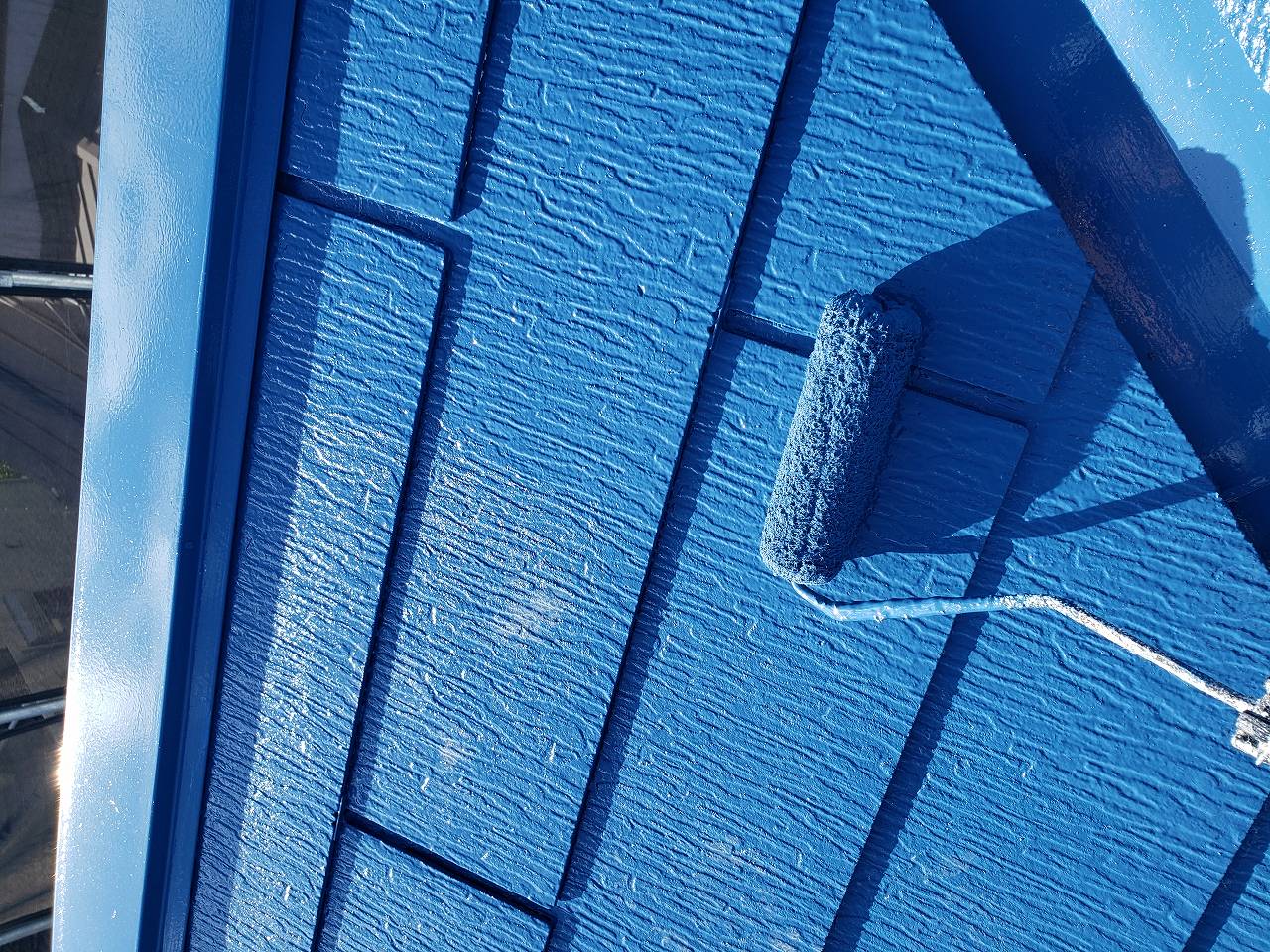 八千代市　屋根塗装　上塗り　ファインパーフェクトベスト