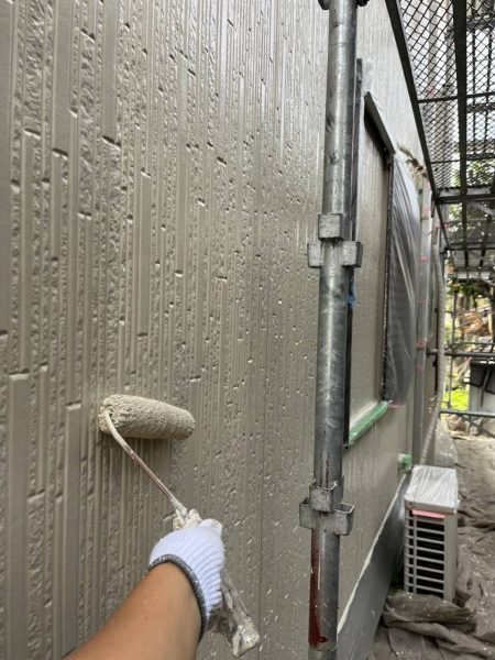 八千代市　外壁塗装　上塗り　プラチナ無機コート