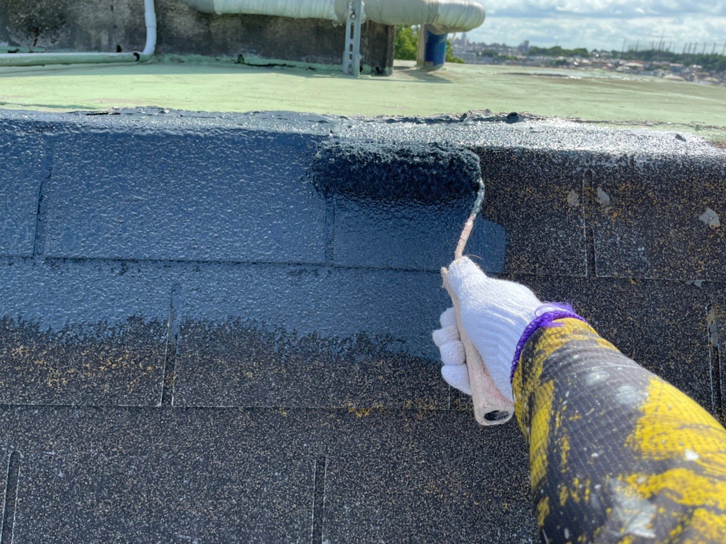 千葉市　アパート　屋根塗装　下塗り　水系アスファルトシングル