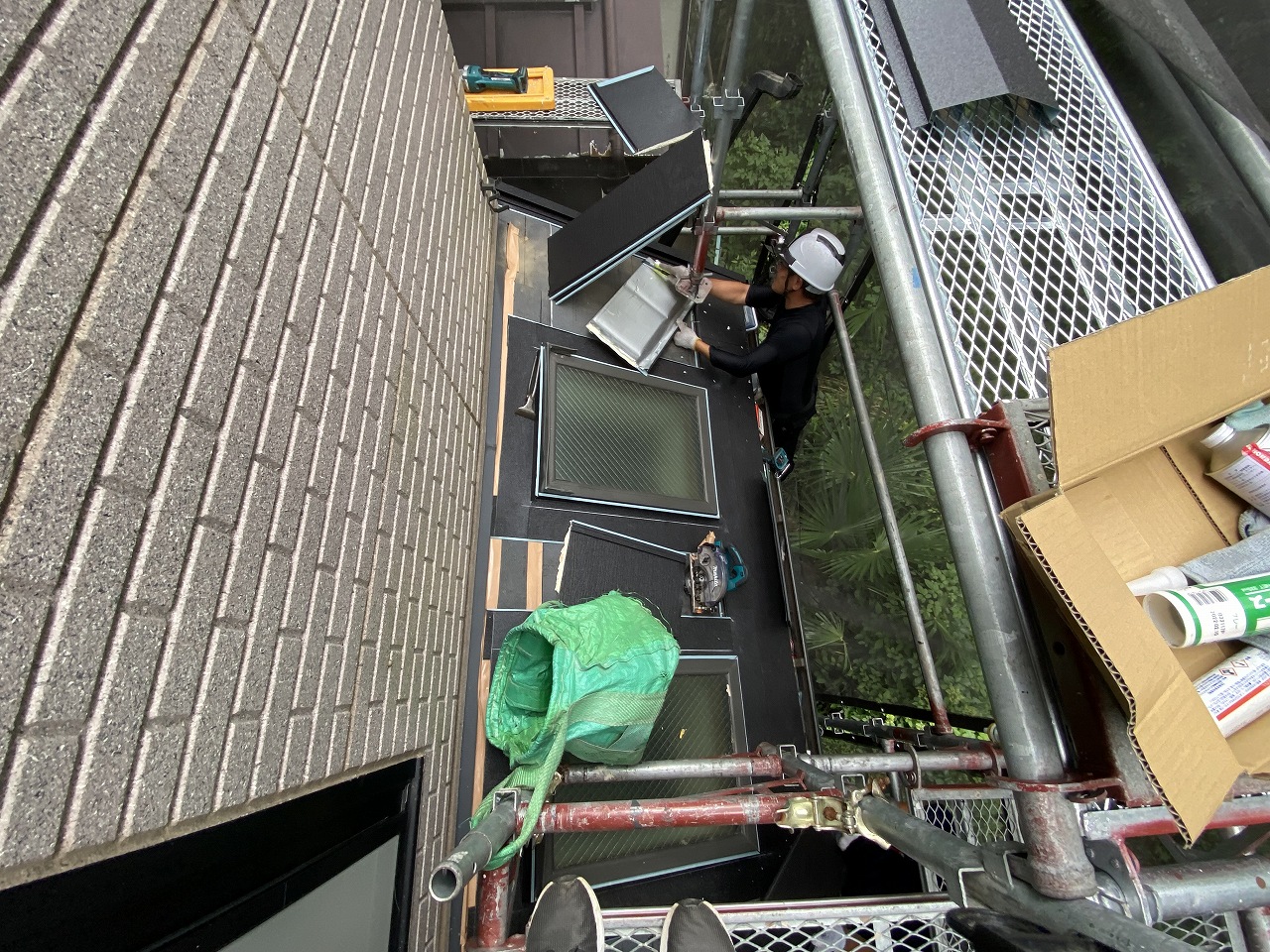 千葉市　屋根カバー工法　ガルバニウム鋼板　スーパーガルテクト