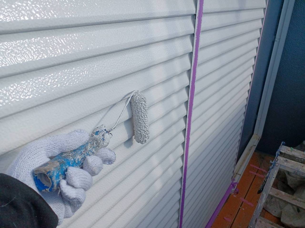 千葉市　付帯部塗装　雨戸パネル　ファインパーフェクトトップ