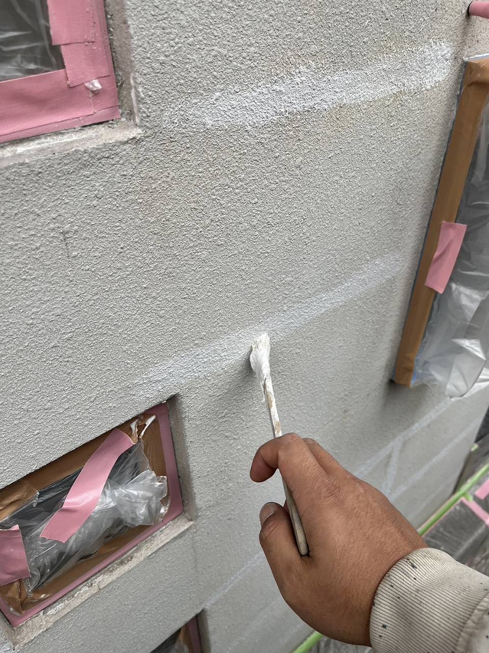 塀塗装　下地処理