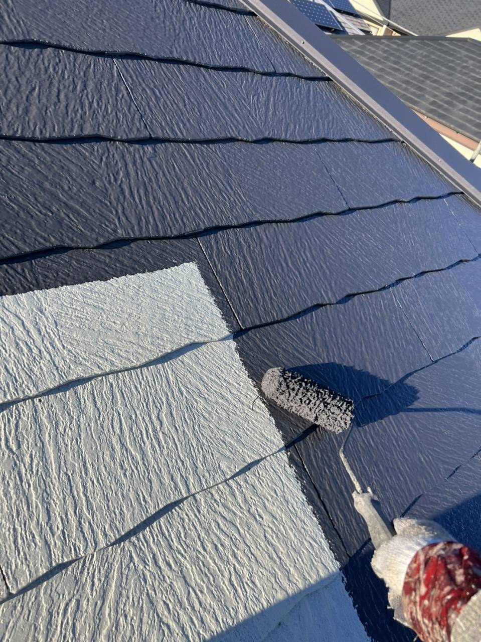 八千代市　屋根塗装　中塗り　サーモアイSi