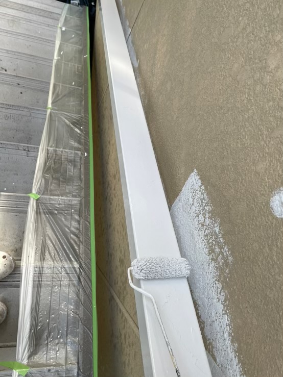 千葉市　アパート　付帯部塗装　外階段　手摺　錆止め　ファインパーフェクトトップ