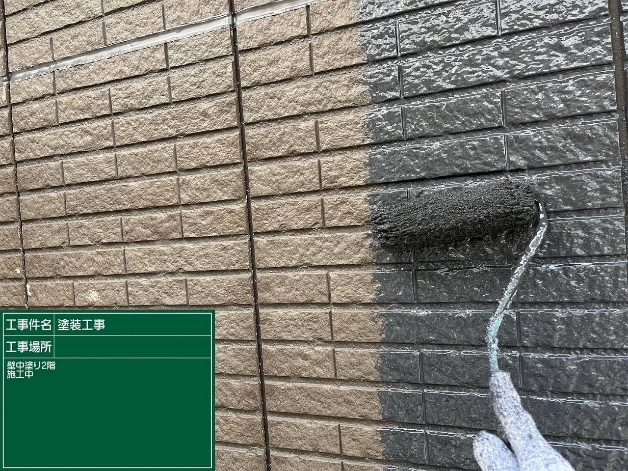 千葉市　外壁塗装　下塗り　プラチナ無機バインダー