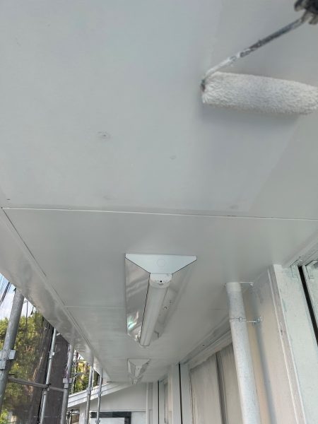 千葉市　店舗　付帯部塗装　軒天井　マルチエース