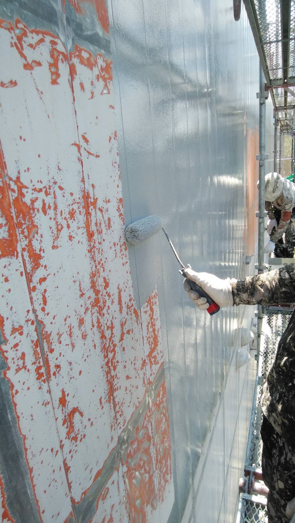 千葉市　店舗　外壁塗装　下塗り　サビカット