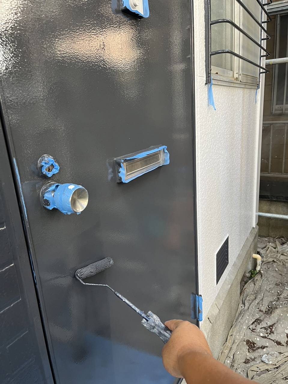 千葉市　アパート　付帯部塗装　玄関ドア　錆止め　ファインパーフェクトトップ