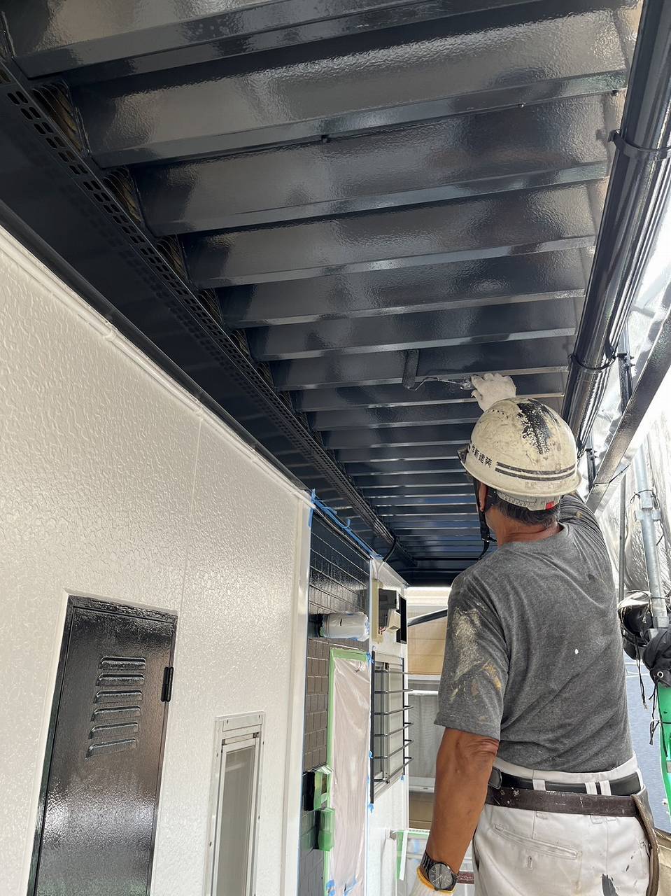 千葉市　アパート　付帯部塗装　軒天井　錆止め　ファインパーフェクトトップ
