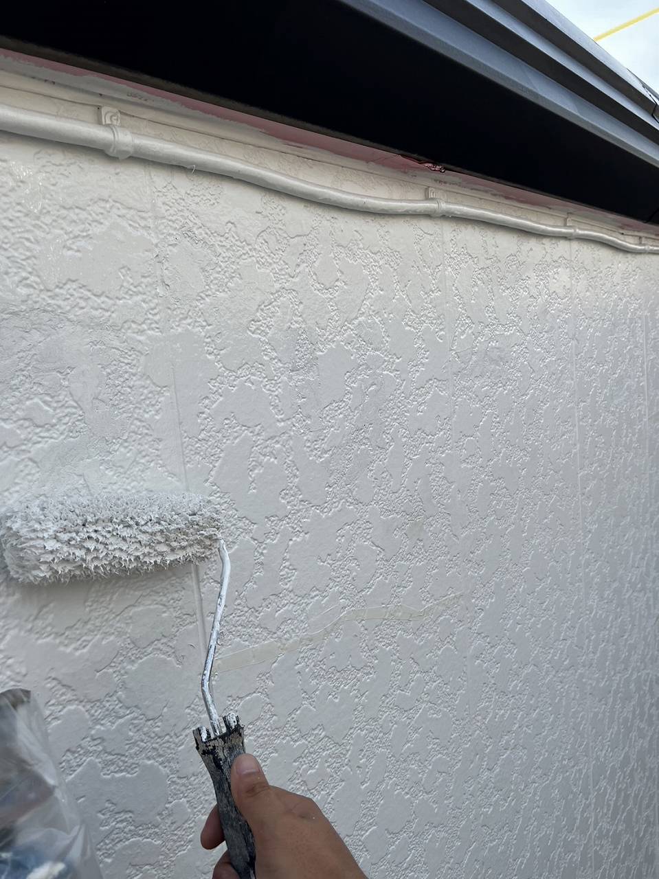 千葉市　アパート　外壁塗装　下塗り　浸透シーラー