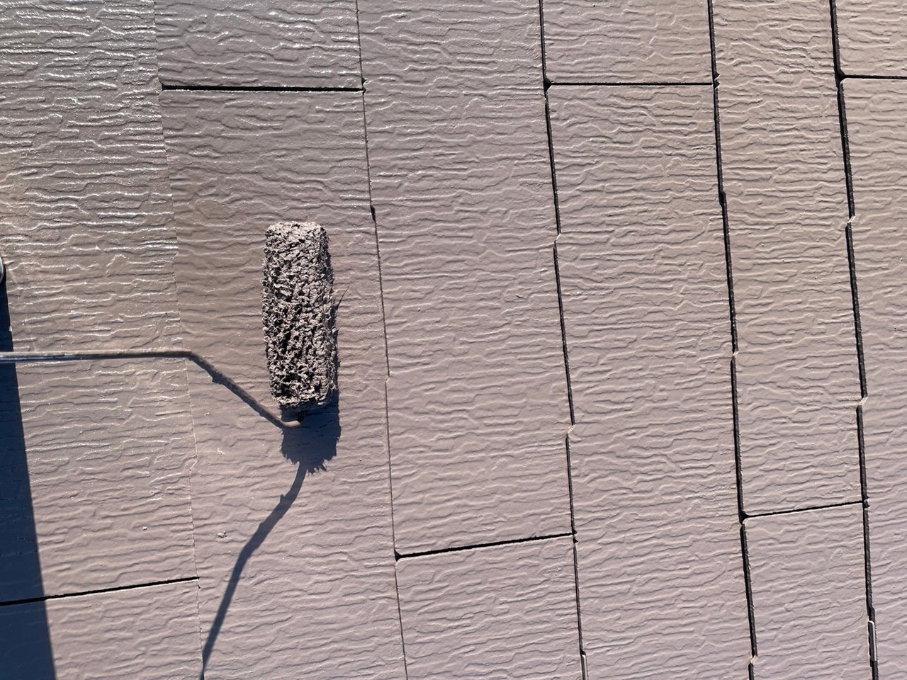 八千代市　屋根塗装　上塗り　サーモアイSi