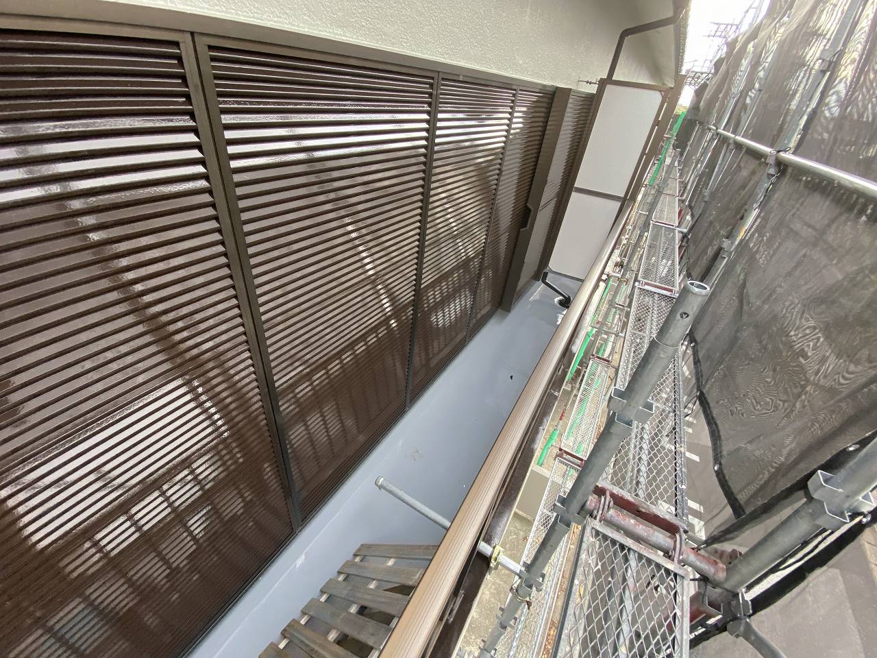 千葉市　アパート　検査　バルコニー　雨戸　外壁