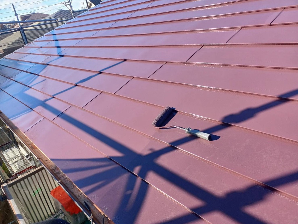 八千代市　屋根塗装　上塗り　サーモアイSi