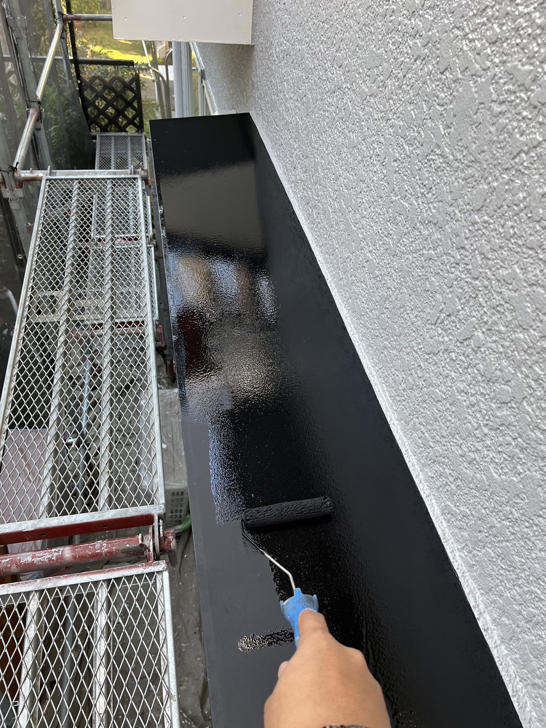 千葉市　付帯部塗装　鉄部　出窓上　錆止め　ファインパーフェクトトップ