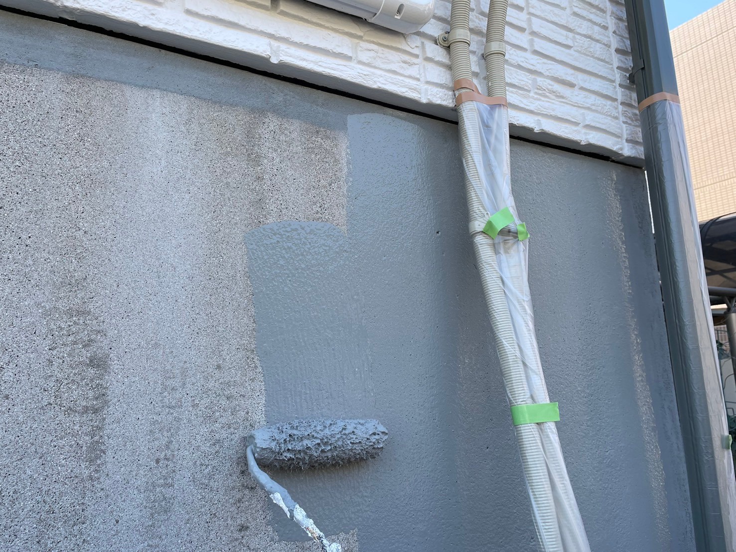 千葉市　外壁塗装　基礎　下塗り　ファインパーフェクトトップ